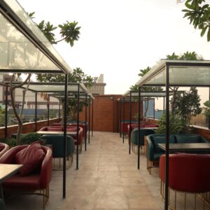 Roof-top-cafe-of-emperio-grand